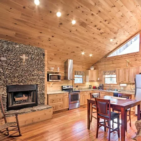 Bryson City Cabin With Wraparound Deck And Hot Tub
